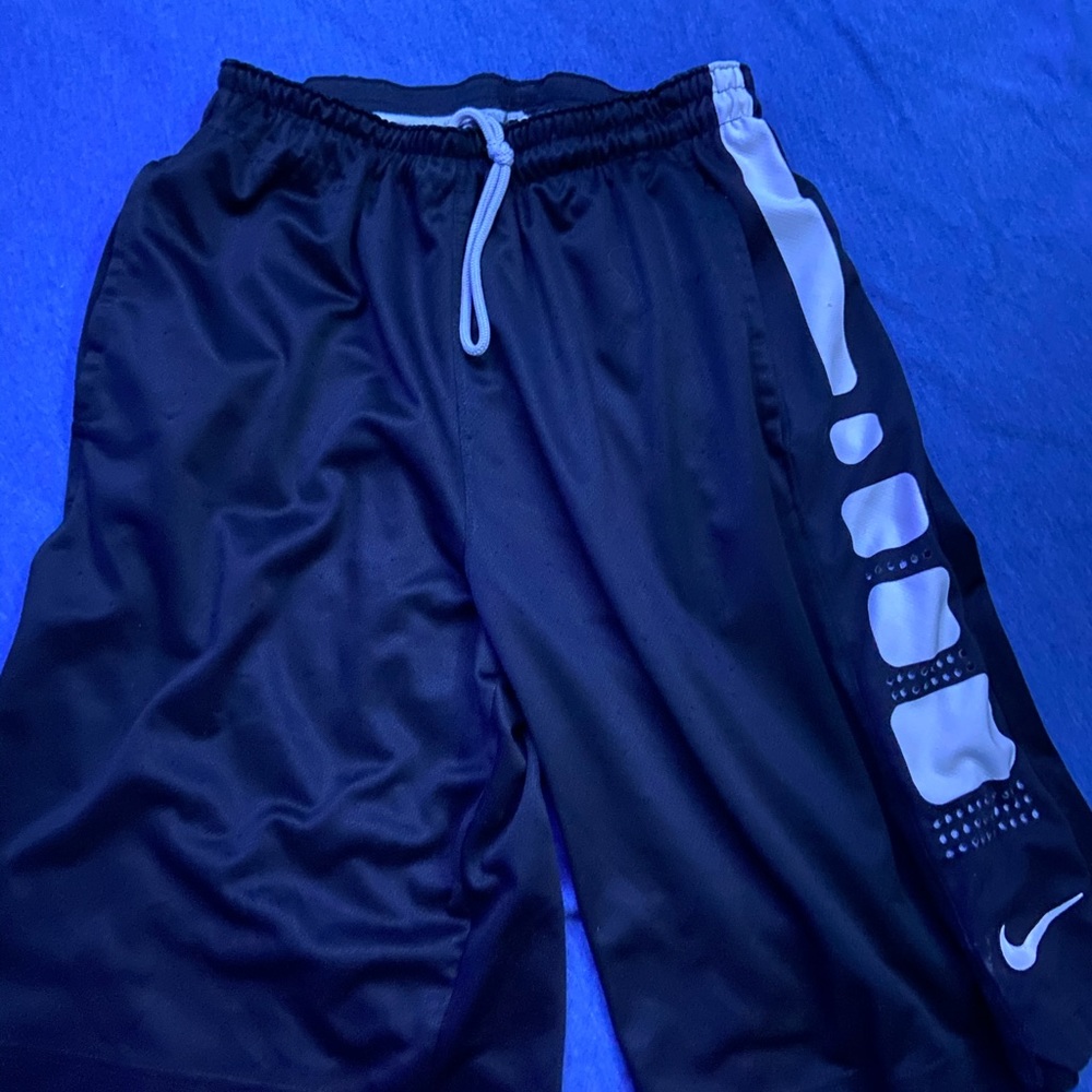 Nike Elite basketball shorts